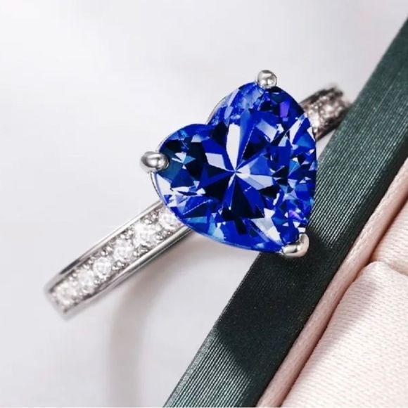 LIVE SHOW BLUE HEART BRIDAL WEDDING RING - Picture 1 of 4